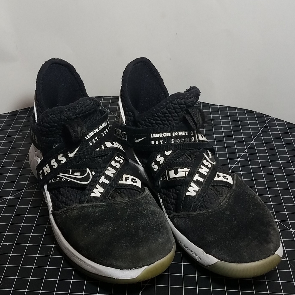 LeBron Soldier XII
